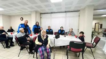 Polis Huzurevi Sakinleriyle Buluştu