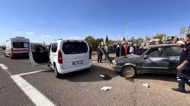 Cenaze Yolu Kazası: 3 Yaralı