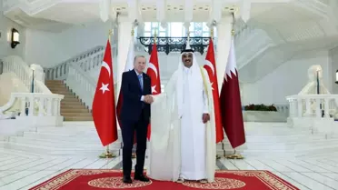 Cumhurbaşkanı Erdoğan, Katar'da resmi törenle karşılandı