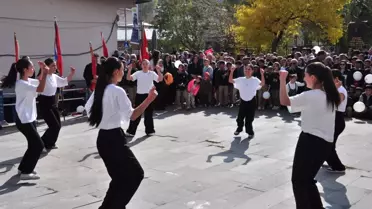 Digor'un Kurtuluşu Renkli Görüntülerle Kutlandı