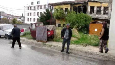 Burdur'da Kiracı ile Ev Sahibinin Çöp Bahçe Kavgası Mahalleyi Rahatsız Ediyor