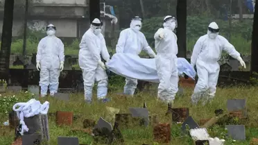 Hayvandan insana bulaşan virüs ülkeyi mezarlığa çevirdi