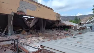 İzmir'de Evde Patlama: 1 Yaralı