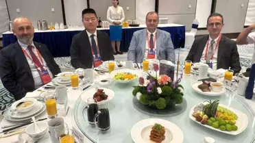 İznik Belediyesi, Jingdezhen'de Uluslararası Seramik Fuarı'na Katıldı