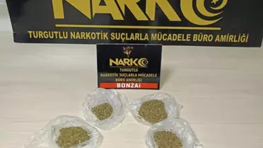 Turgutlu'da Uyuşturucu Operasyonu: İki Şüpheli Tutuklandı