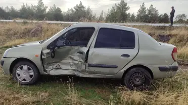 Eşme'de Trafik Kazası: 5 Yaralı