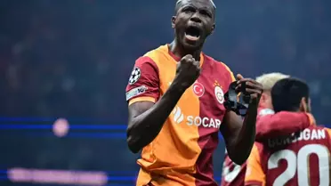 Yok artık Osimhen! 3 dakikada kulüp tarihine geçti