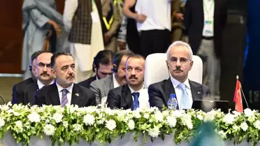 Uraloğlu: Türkiye Ulaştırma Ağına Merkez Oluyor