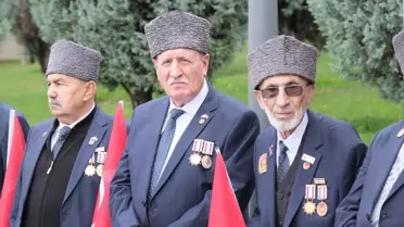 Çorum'da 29 Ekim Cumhuriyet Bayramı kapsamında şehitlik ziyareti yapıldı