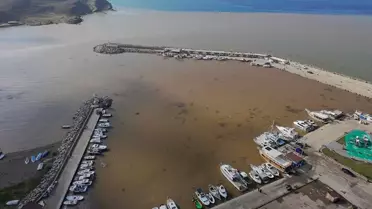 Gökçeada'da Şiddetli Yağışlar Denizin Rengini Değiştirdi