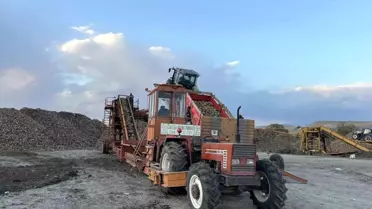 Kars'ta Şeker Pancarı Hasadı Zamanla Yarışıyor