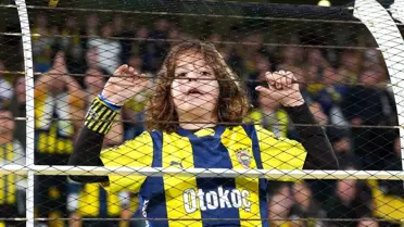 Fenerbahçe - Stuttgart Maçı Başladı