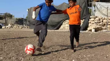 Batı Şeria'daki Filistinliler, Yahudi yerleşimcilerin saldırıları karşısında can güvenlikleri olmadan yaşıyor