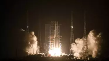 Çin Yeni İletişim Uydu Fırlattı