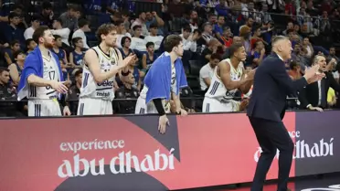 Fenerbahçe Beko, Anadolu Efes'i Yenerek Üstünlük Sağladı