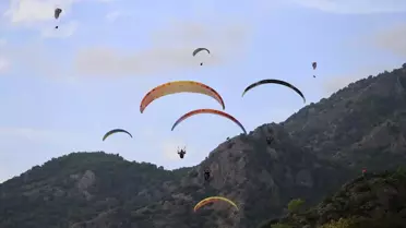 Ölüdeniz Hava Oyunları Festivali Devam Ediyor