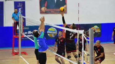 Osmaniye'de Voleybol Turnuvası Şampiyonları Belli Oldu