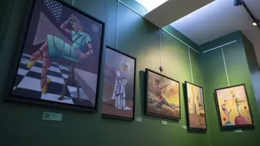 Nazende Yücel'in 'Renkler ve Kadınlar' Sergisi Açıldı