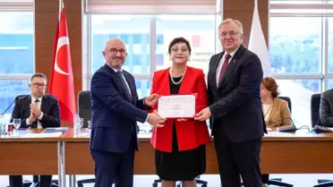 Hacettepe Eğitim Fakültesi ISO 9001 Belgesini Aldı