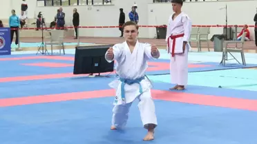 Elazığ'da Karate Şampiyonası Başladı