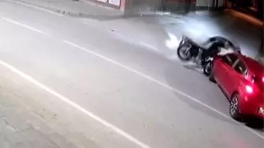 Afşin'de Otomobil ve Motosiklet Çarpıştı
