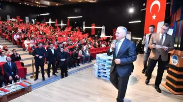 Kayseri'de Öğrencilere Ücretsiz Kaynak Kitap Desteği