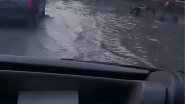 İstanbul'da Sağanak Yağış Sonrası Su Baskınları