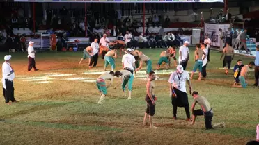 Kahramanmaraş'ta Türkiye Kısa Şalvar Güreş Şampiyonası sona erdi