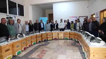 Yuvacık KO-MEK'te Arıcılık Kursu Mezunları Sertifikalarını Aldı