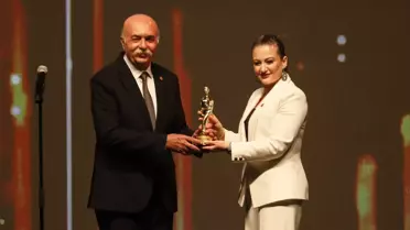 62'nci Altın Portakal'da görkemli açılış