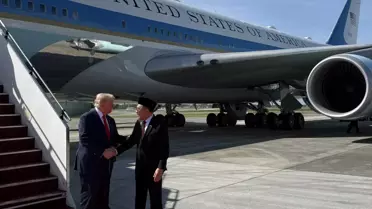 Trump, Malezya'da uçaktan iner inmez dansa başladı