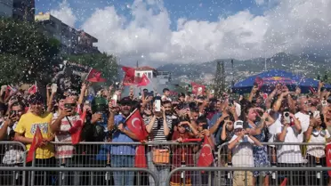 Toprak Razgatlıoğlu'na Coşkulu Karşılama