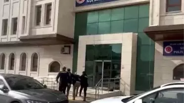 Eski Sevgiliye Sokakta 15 El Ateş