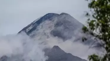 Kanlaon Yanardağı'nda Patlama