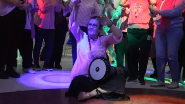 Müzikle Kanseri Yenen Kadınların Grubu