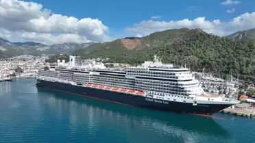 Marmaris'e Dev Kruvaziyer Gemisi Geldi