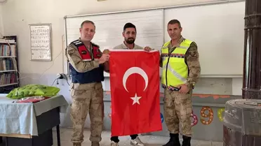 Jandarma'dan Öğrencilere Kış Yardımı