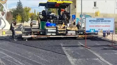 Kayseri Pınarbaşı'nda 48 Saatte 2 Bin 176 Ton Sıcak Asfalt Serimi Yapıldı