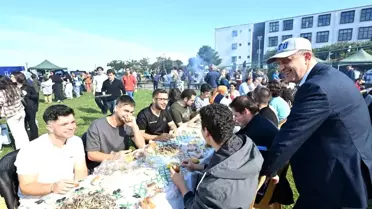 KTÜ'de Hamsi Şöleni: 3 Ton Hamsi Tüketildi