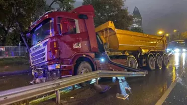 Ataşehir'de Kamyon Kazası: Maddi Hasar