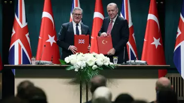 Cumhurbaşkanı Erdoğan: Sayın Starmer ile Eurofighter Typhoon anlaşması için imzaları attık