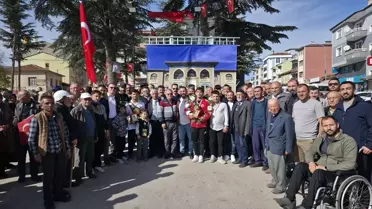 Dünya Şampiyonu Güreşçiler Coşkuyla Karşılandı