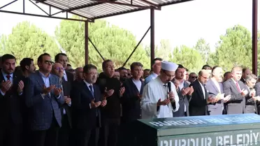 Ahmet Gümen'in Annnesi Defnedildi