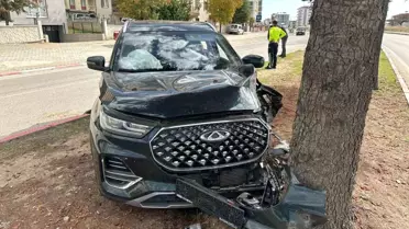 Uşak'ta Trafik Kazası: 2 Yaralı