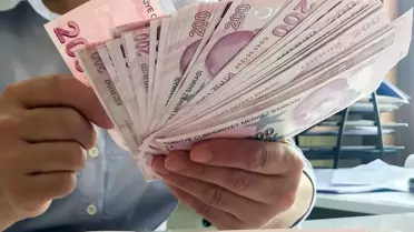 AYM'den memur ve emekliyi üzecek zam kararı