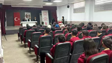 Batman'da şehit aileleri ile gaziler öğrencilerle bir araya geldi