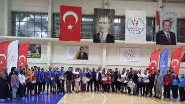 Cumhuriyet Kupası Voleybol Turnuvası Sona Erdi