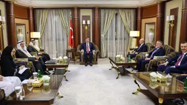 Yılmaz, Suudi Arabistan'da Yatırım Bakanı ile Görüştü