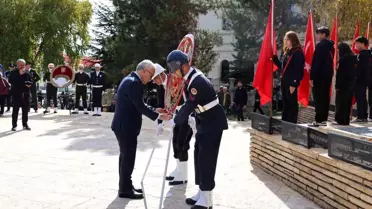 Sivas'ta Cumhuriyet Bayramı Töreni ve Fidan Dağıtımı