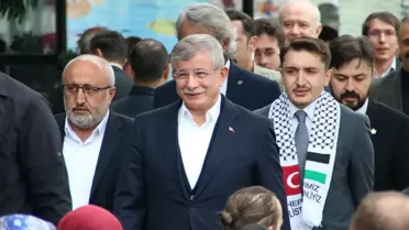 Ahmet Davutoğlu: 'Devlet darda, millet sıkıntıda yardım için elimden geleni yaparım'